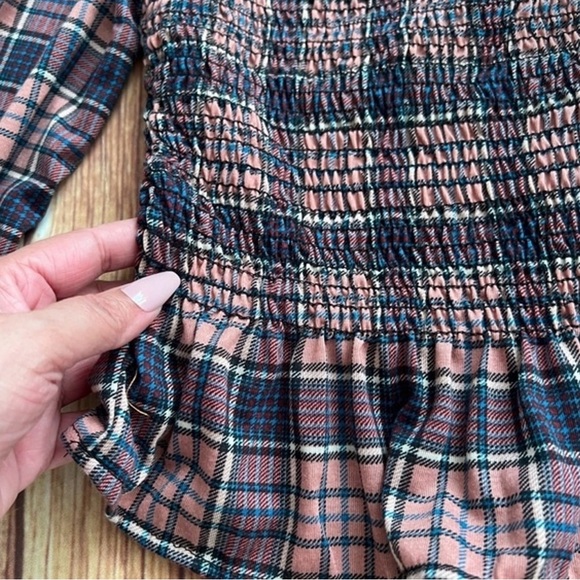 Urban Girl Women’s Plaid Smocked Off Shoulder Crop Top Boho Peplum Size Small - Picture 7 of 11